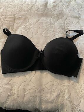 Just Be 38D Smooth Black Everyday Bra  Light Support  & Underwire Back Closure